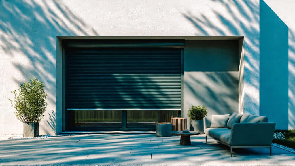 Volet roulant gris en aluminium fermé